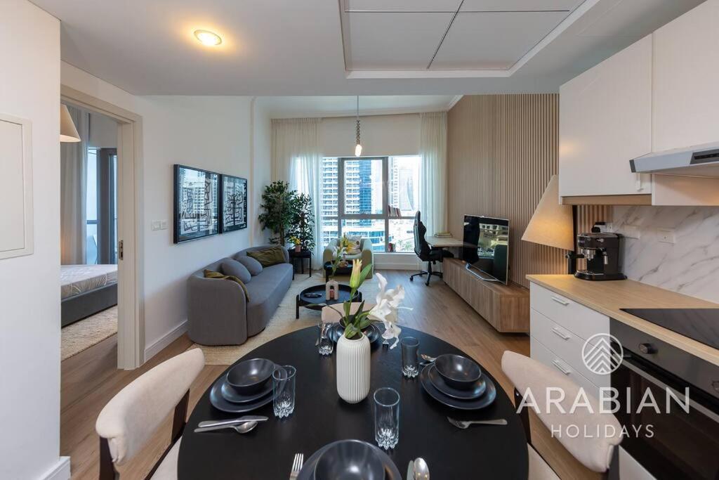 Exclusive Newly Renovated 1br Full Marina Views Appartamento Dubai